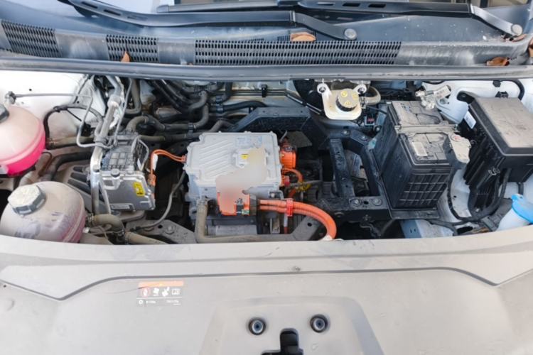 Used Livan 8 2025 Long-Range Version Engine Bay