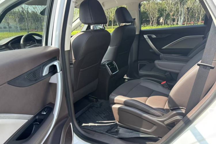 Used Livan 8 2025 Long-Range Version Interior 2