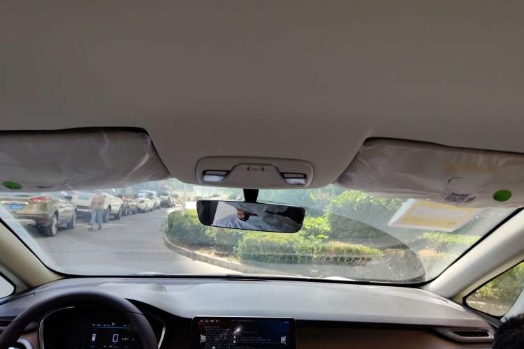Used Livan 8 2026 Model Long-Range Seven-Seater Version Headliner