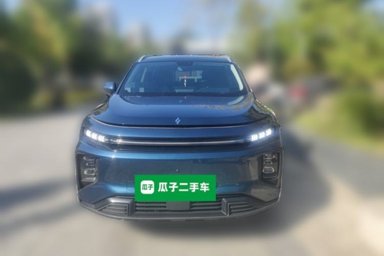Used Livan 9 2023 470 km Leading Edition Front