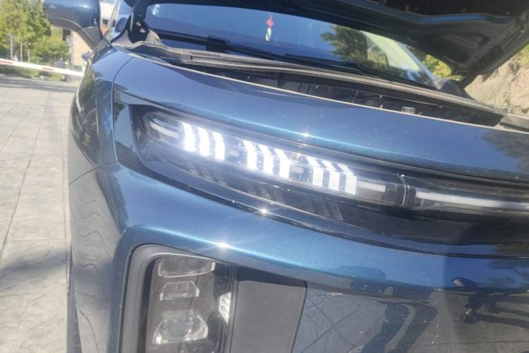 Used Livan 9 2023 470 km Leading Edition Right Front Headlight