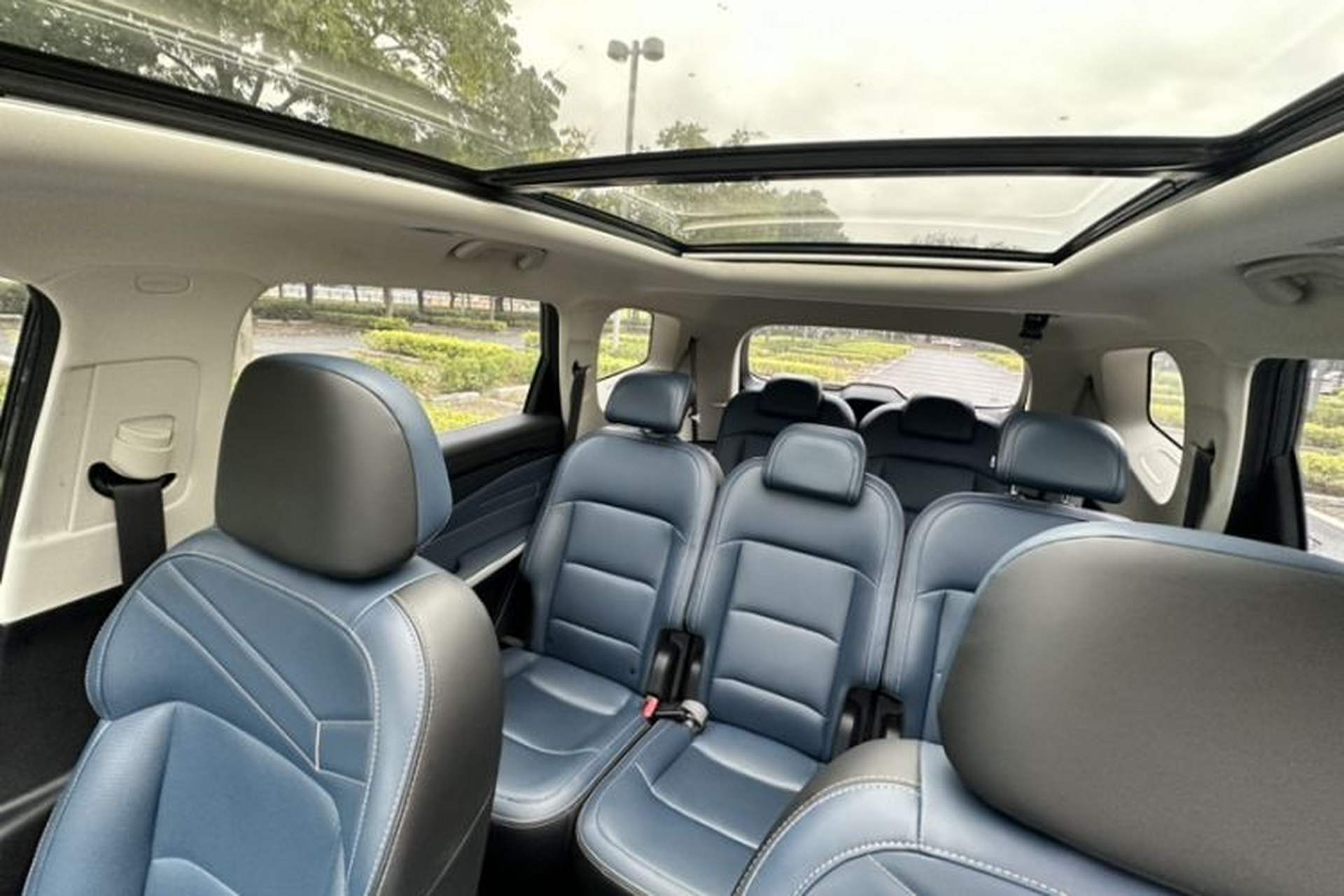 Used Livan 9 2023 470 km Founder Edition Headliner