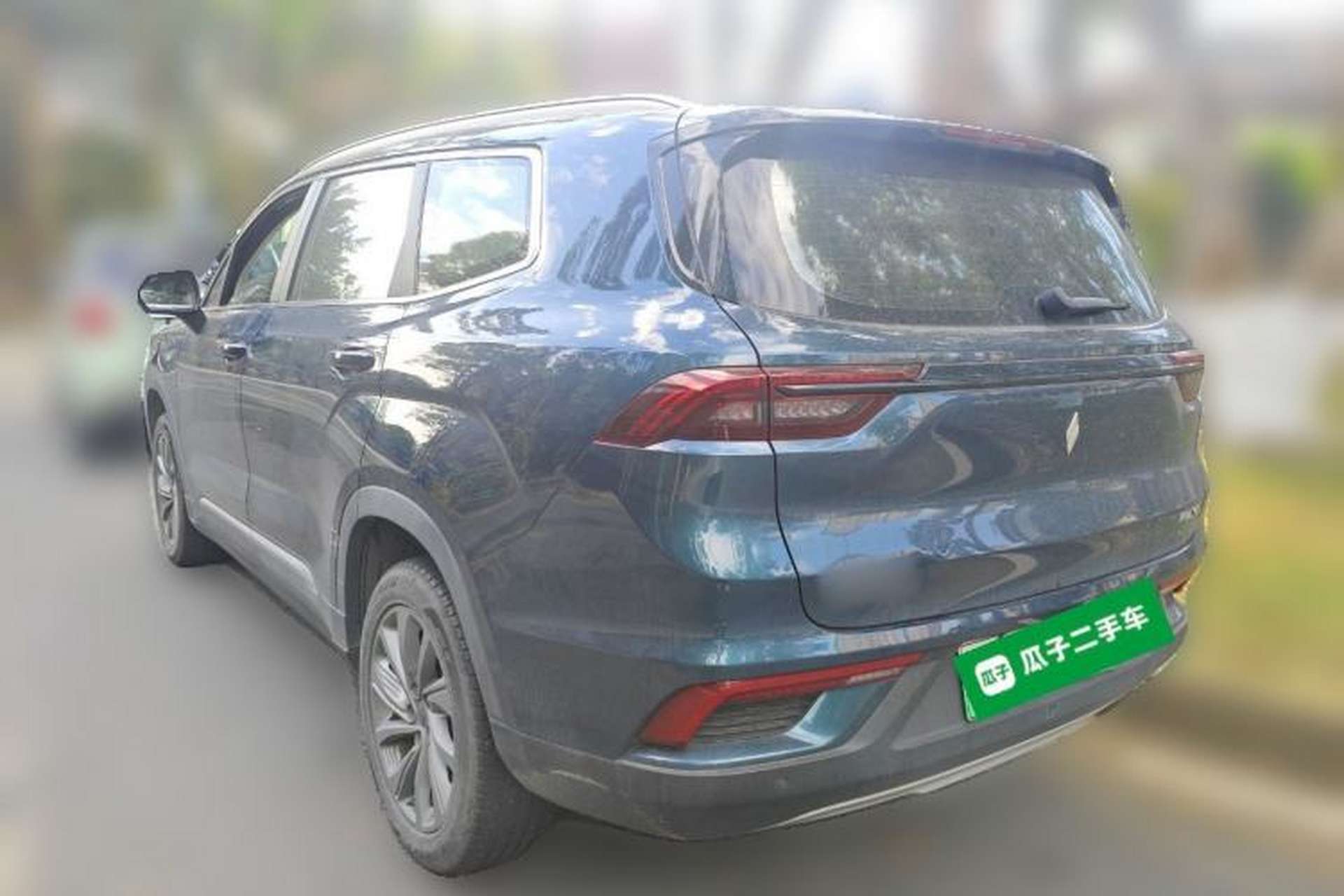 Used Livan 9 2023 470 km Founder Edition Rear Left 45 Deg