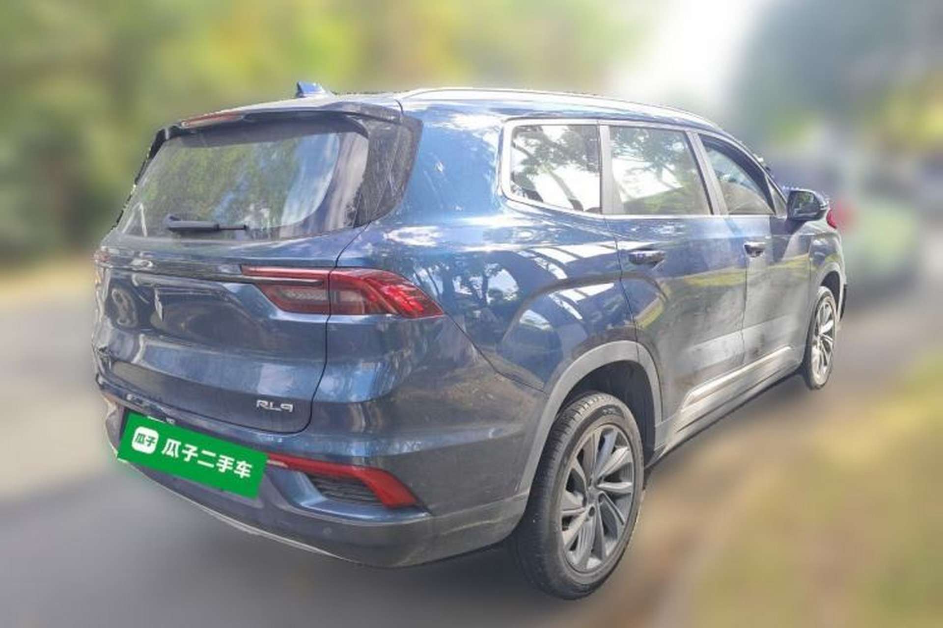Used Livan 9 2023 470 km Founder Edition Rear Right 45 Deg