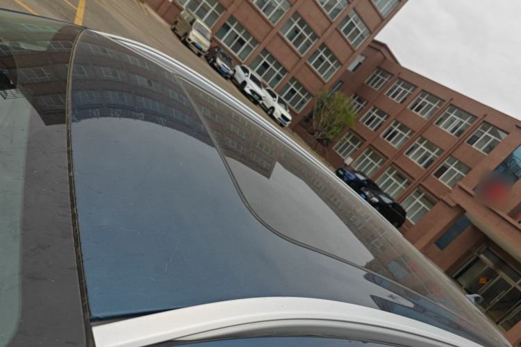 Used Livan 9 2023 470 km Founder Edition Roof