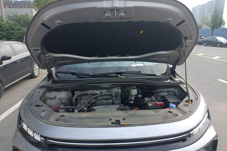 Used Livan 9 2023 470 km Leading Edition Engine Bay