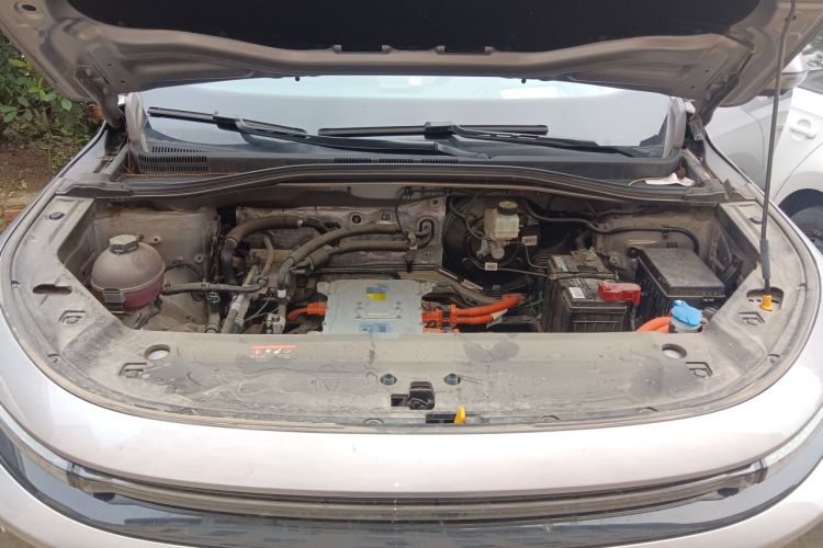 Used Livan 9 2023 470 km Leading Edition Engine Bay