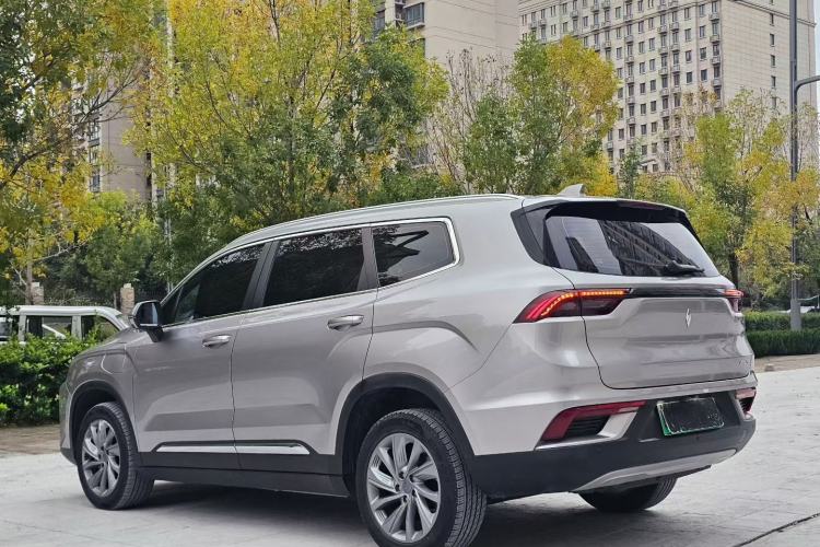 Used Livan 9 2023 470 km Leading Edition Exterior 7