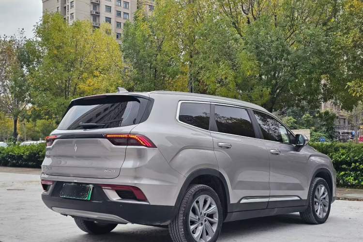 Used Livan 9 2023 470 km Leading Edition Exterior 8