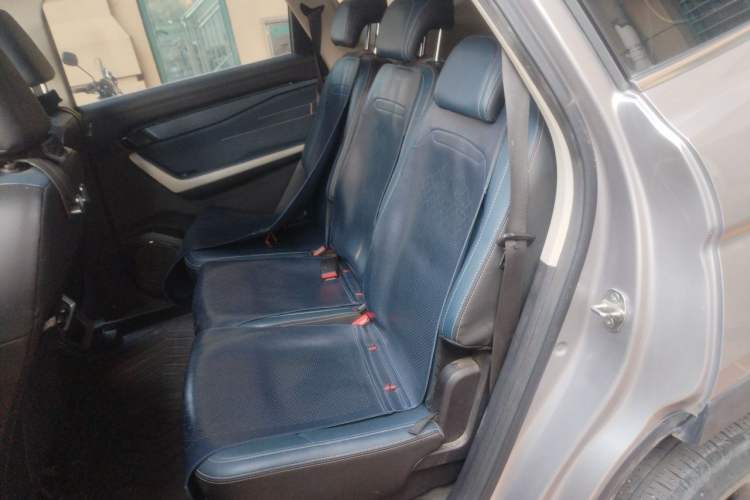 Used Livan 9 2023 470 km Founder Edition Left Rear Seat