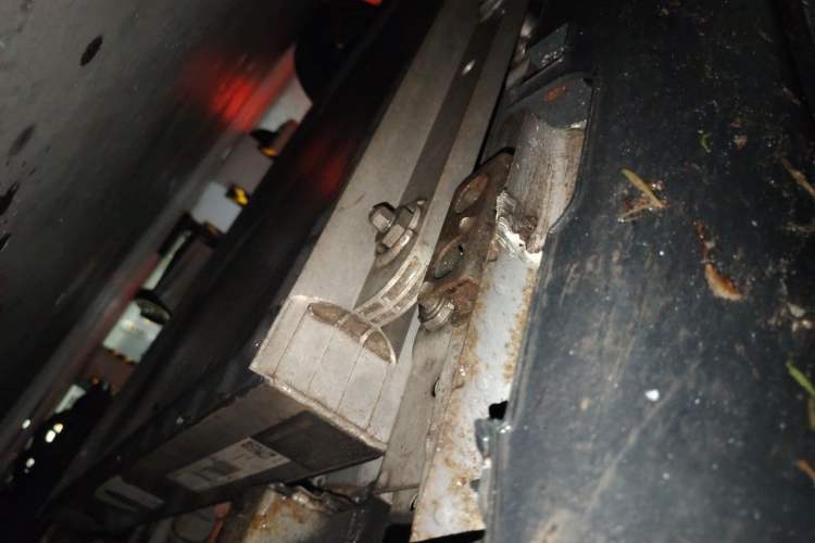 Used Livan 9 2023 470 km Leading Edition Chassis Front Right
