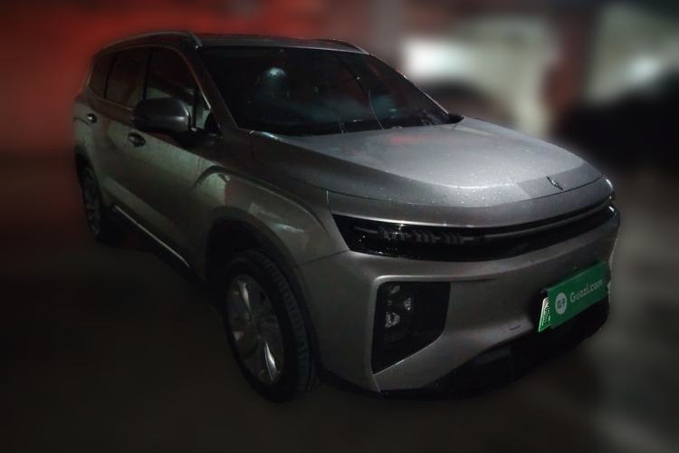 Used Livan 9 2023 470 km Leading Edition Front Right 45 Deg