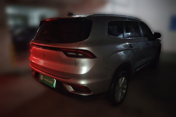 Used Livan 9 2023 470 km Leading Edition Rear Right 45 Deg