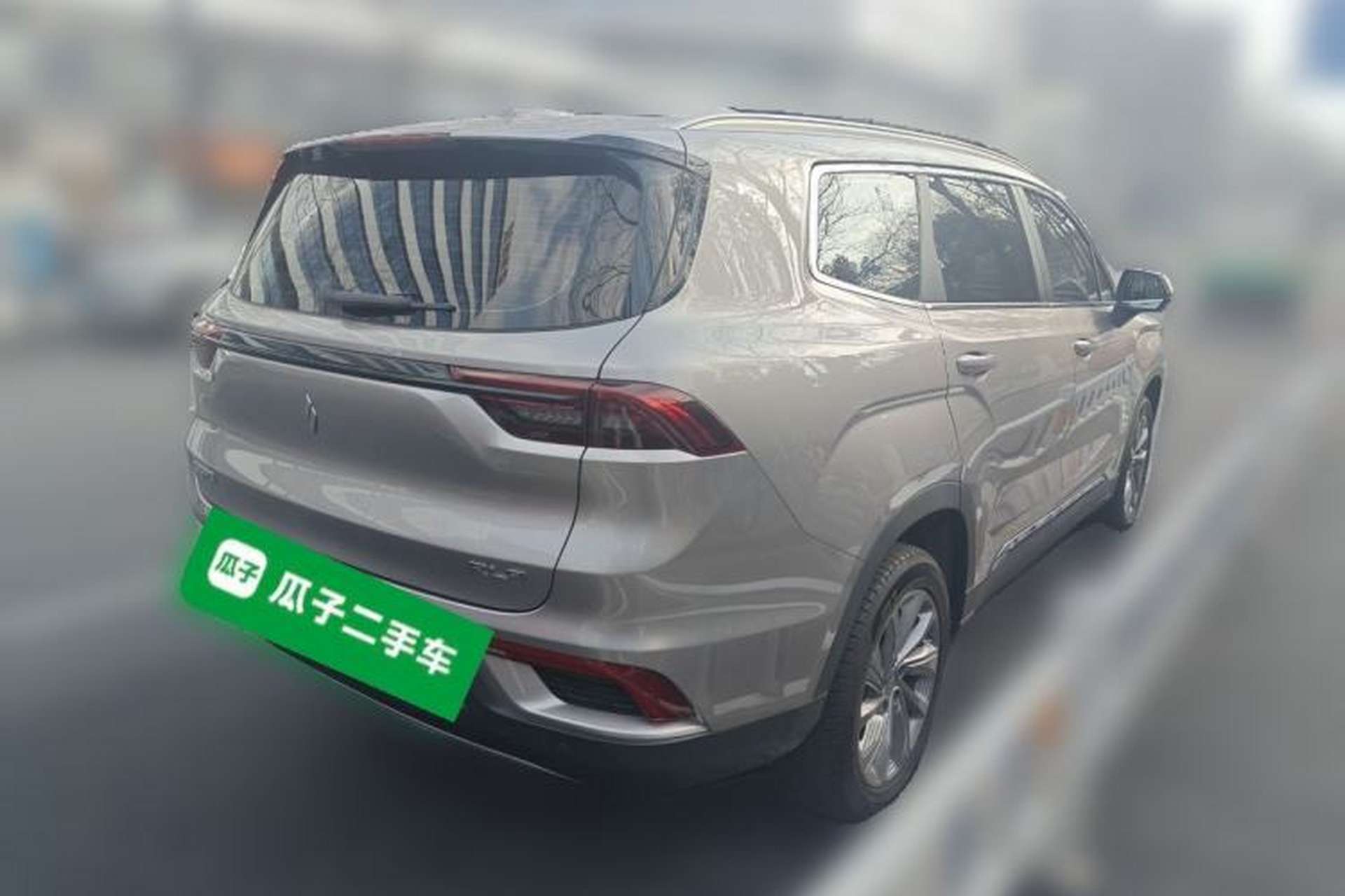 Used Livan 9 2023 470 km Founder Edition Rear Right 45 Deg