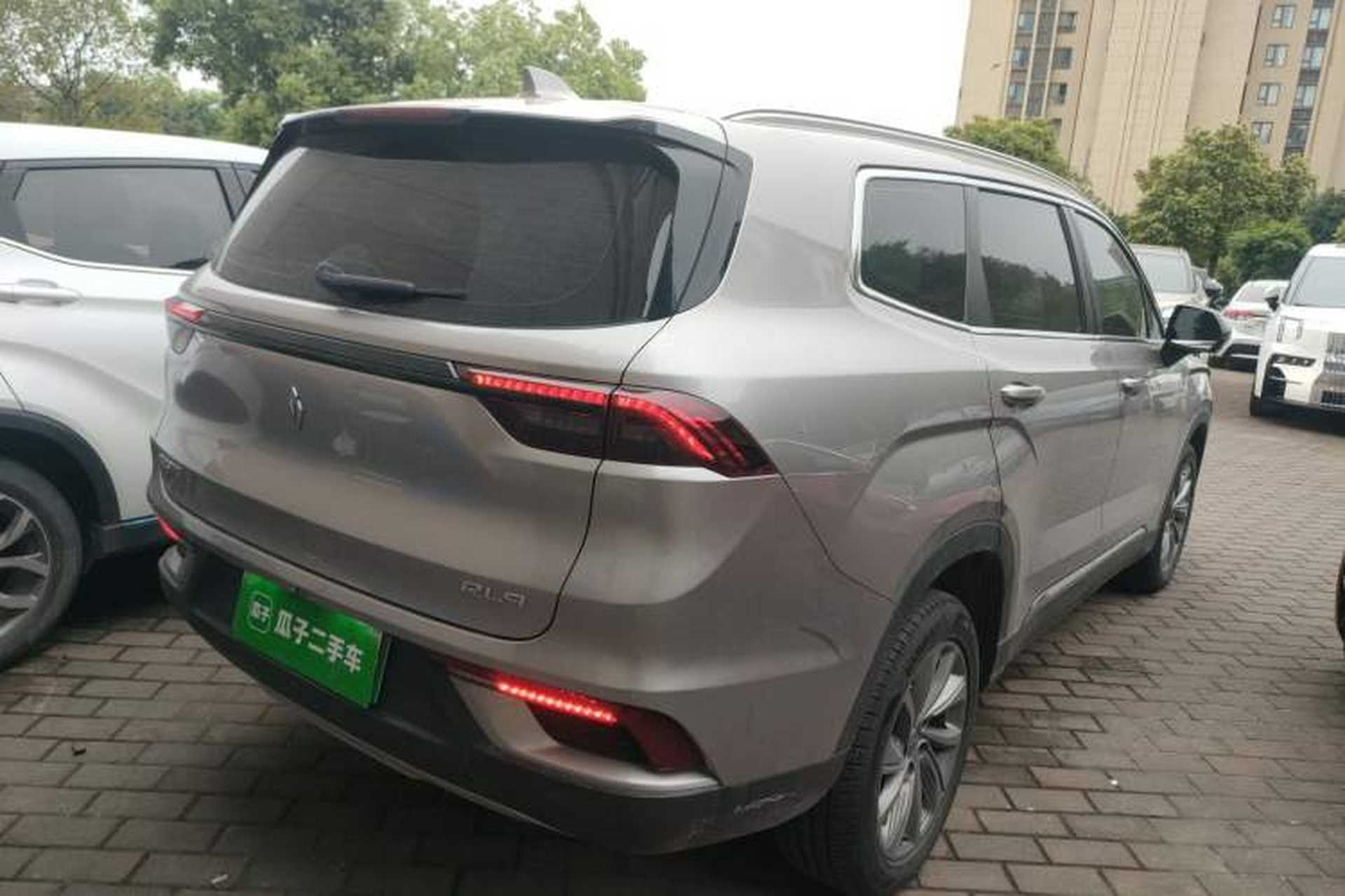Used Livan 9 2023 470 km Leading Edition Rear Right 45 Deg
