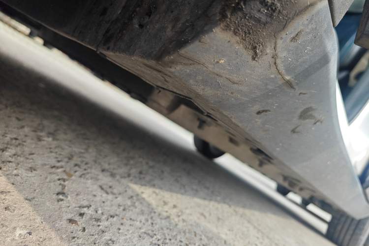 Used Livan 9 2023 470 km Founder Edition Chassis Front Left