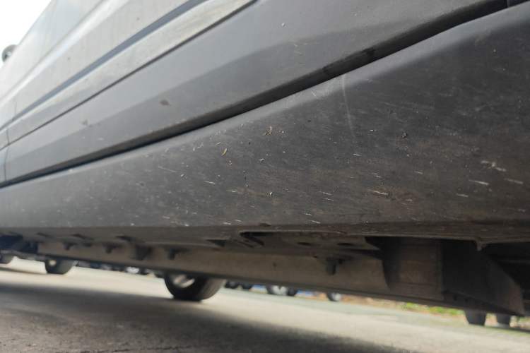 Used Livan 9 2023 470 km Founder Edition Chassis Front Right