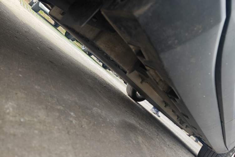 Used Livan 9 2023 470 km Founder Edition Chassis Rear Right