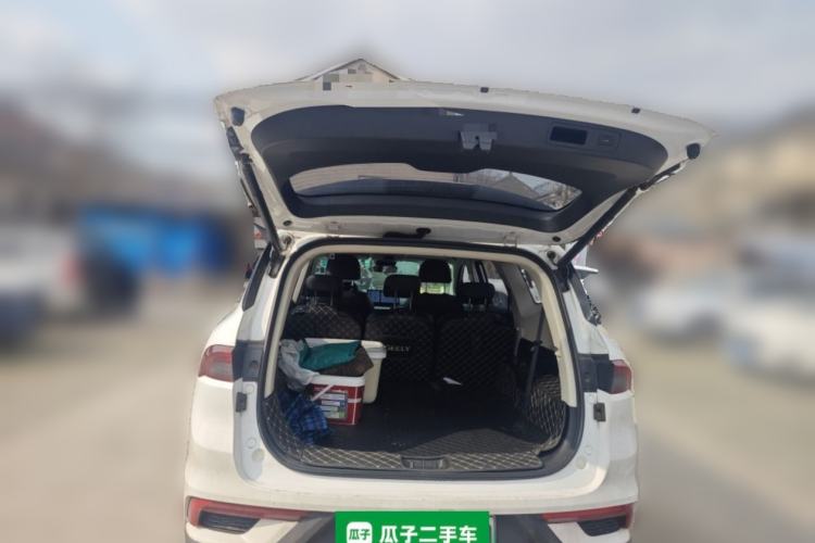 Used Livan 9 2023 470 km Founder Edition Trunk