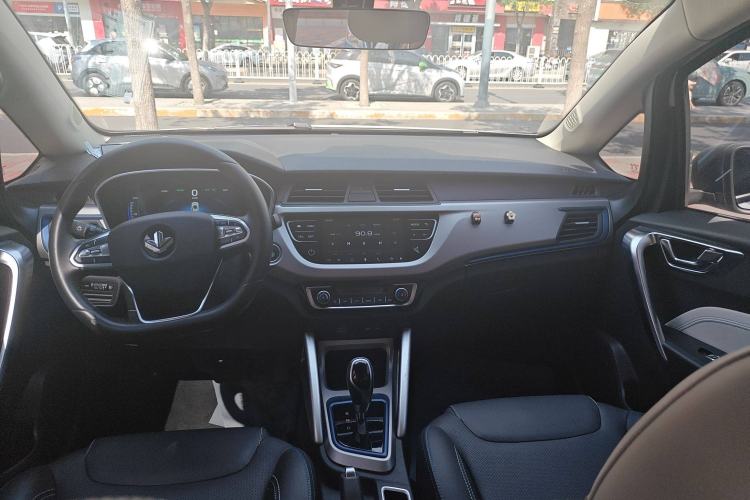 Used Livan Maple 30X 2020 Smart Drive Edition Interior 3