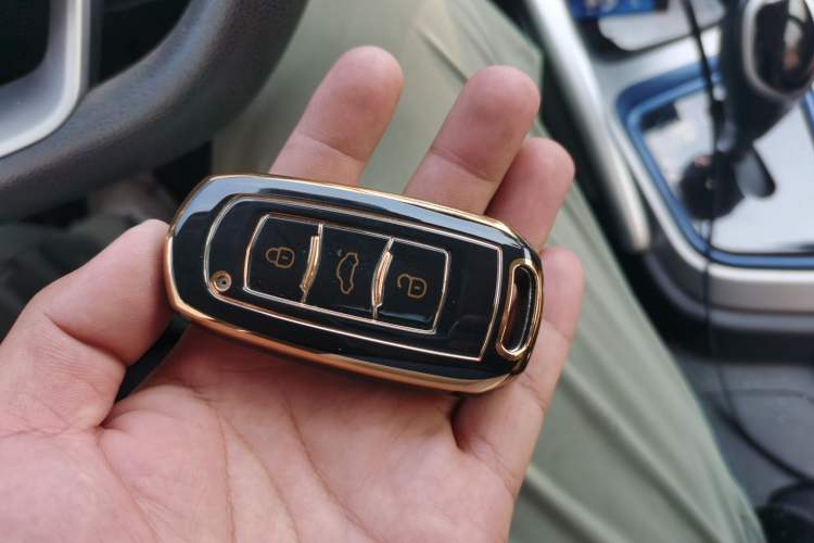Used Livan Maple 30X 2020 Style Edition Vehicle Key