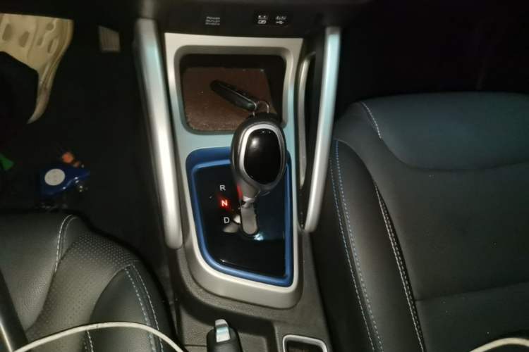 Used Livan Maple 30X 2020 Style Edition Gear Lever