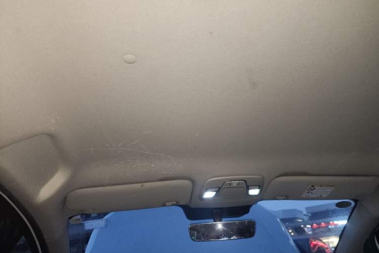 Used Livan Maple 30X 2020 Travel Edition Headliner