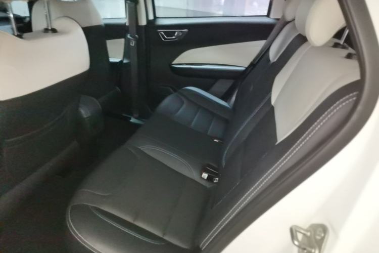 Used Livan Maple 30X 2020 Style Edition Left Rear Seat