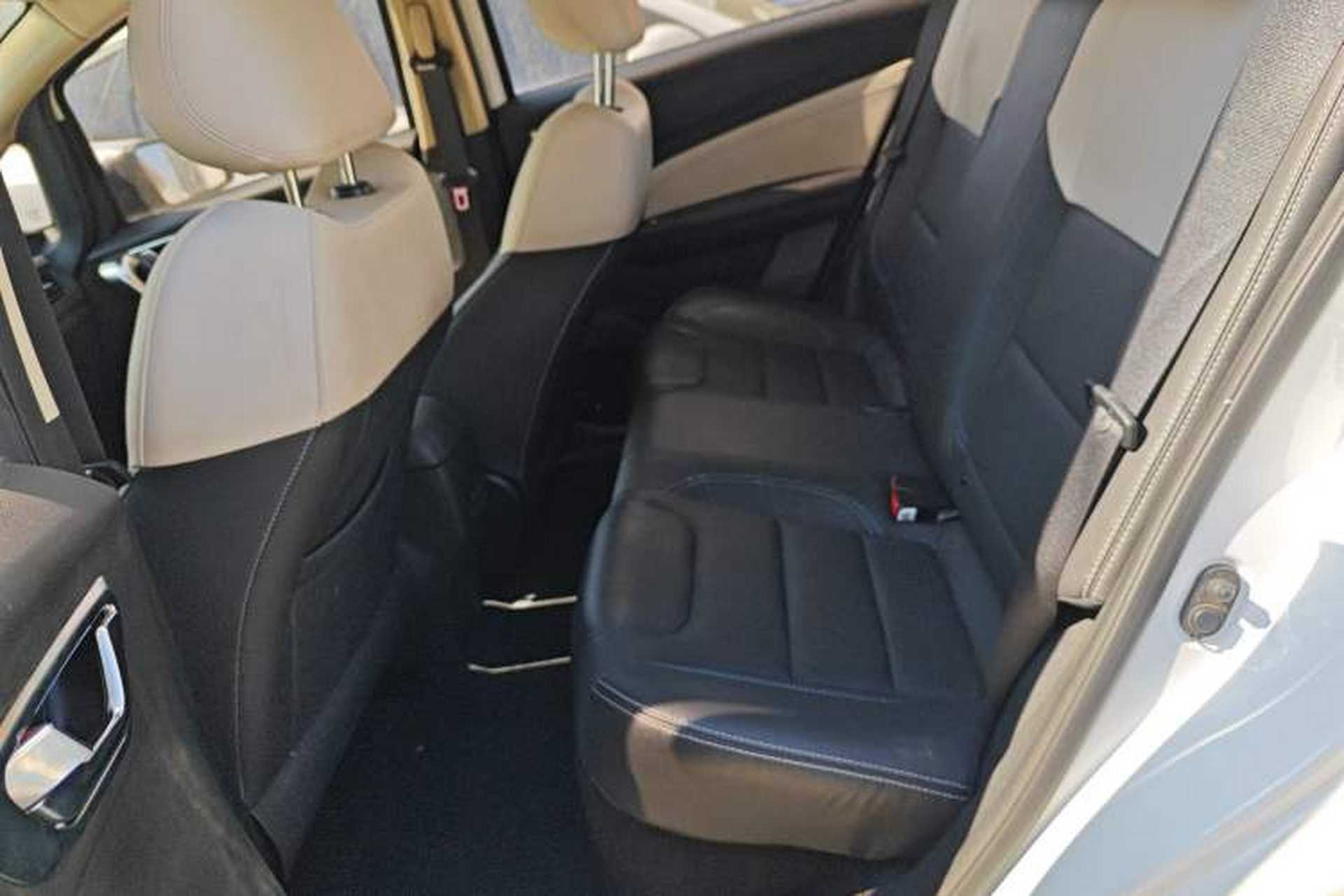 Used Livan Maple 30X 2020 Style Edition Left Rear Seat