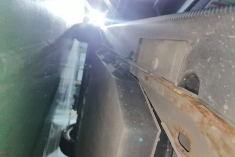 Used Livan Maple 30X 2020 Style Edition Left Side Sill