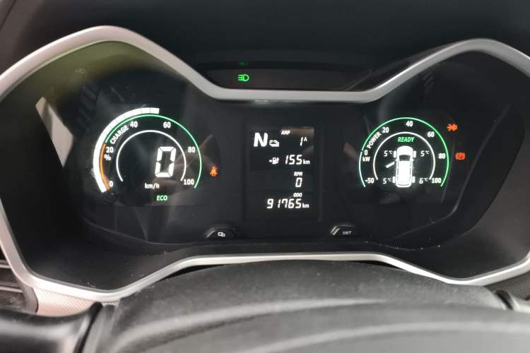 Used Livan Maple 30X 2020 Style Edition Odometer Close Up