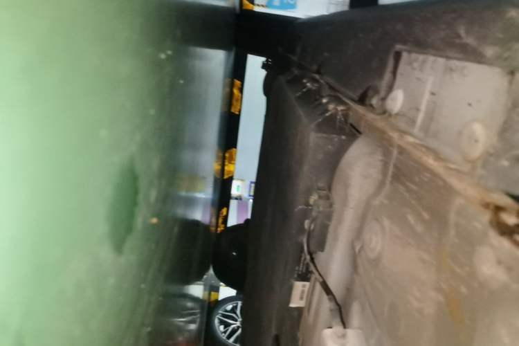 Used Livan Maple 30X 2020 Style Edition Right Side Sill