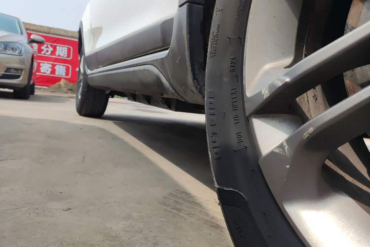 Used Livan Maple 30X 2020 Style Edition Right Side Sill