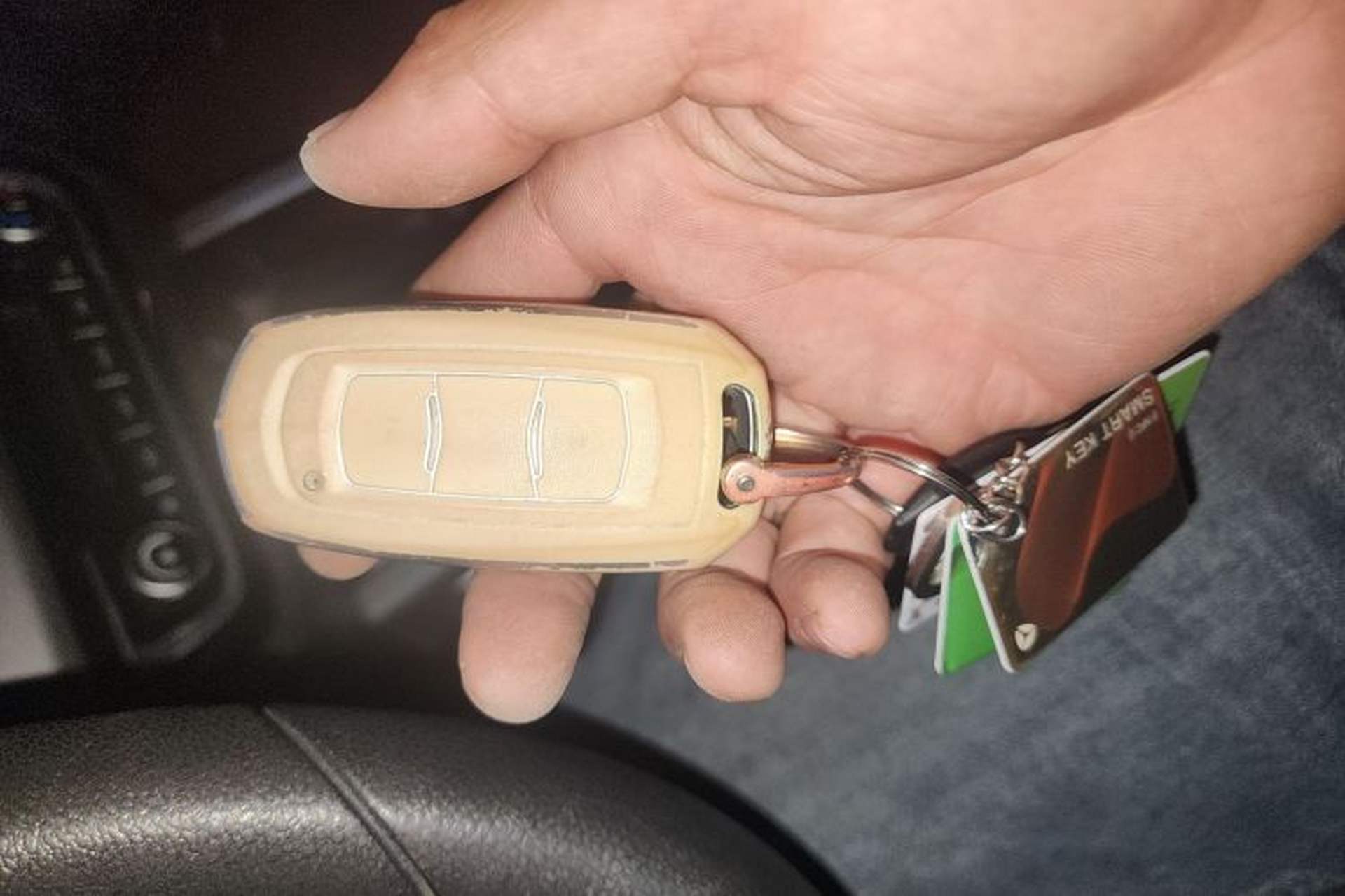 Used Livan Maple 30X 2020 Travel Edition Vehicle Key