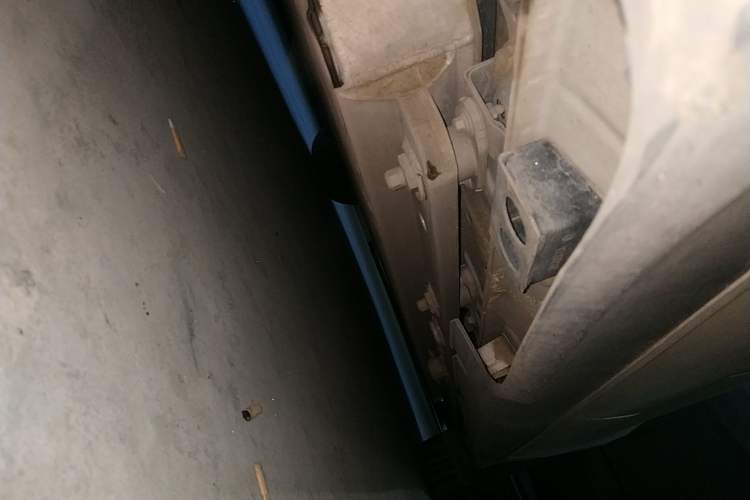 Used Livan Maple 60s 2022 Easy-to-Replace Version Lithium Iron Phosphate Chassis Rear Right