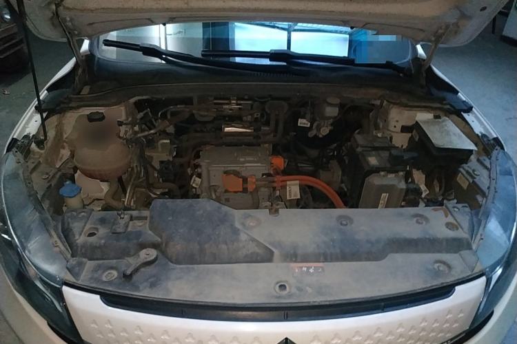 Used Livan Maple 60s 2022 Easy-to-Replace Version Lithium Iron Phosphate Engine Bay