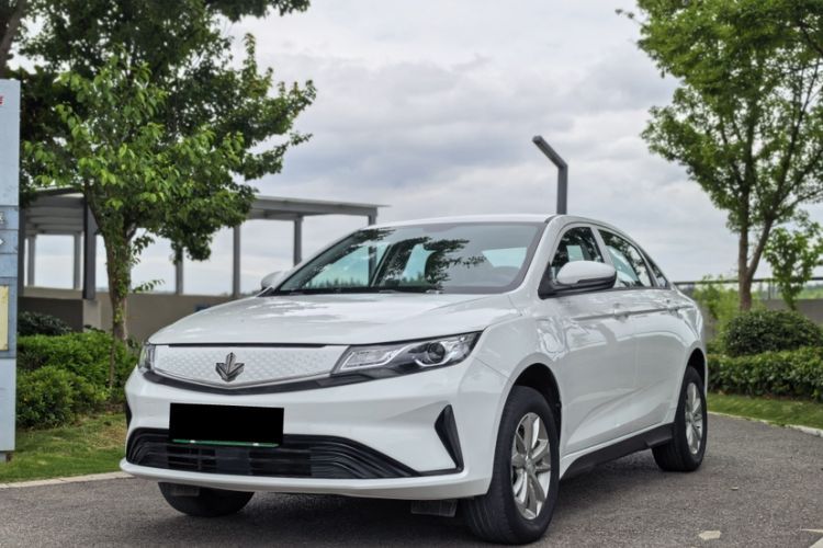 Used Livan Maple 60s 2022 Revised Edition Easy-Drive Version Lithium Iron Phosphate Guazi used car, China used car export, Used car for sale, Used cars, Cheapest cars for sale