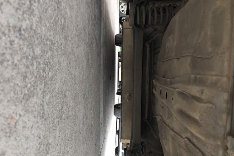 Used Livan Maple 60s 2022 Easy-to-Replace Version Lithium Iron Phosphate Chassis Rear