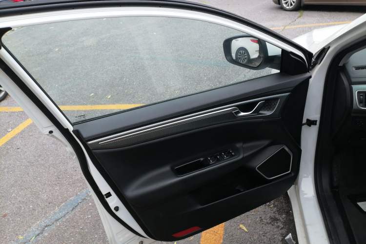 Used Livan Maple 60s 2022 Easy-to-Replace Version Lithium Iron Phosphate Left Front Door Interior
