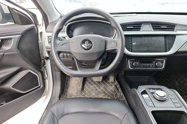 Used Livan Maple 60s 2022 Revised Edition Easy-Drive Version Lithium Iron Phosphate Steering Wheel