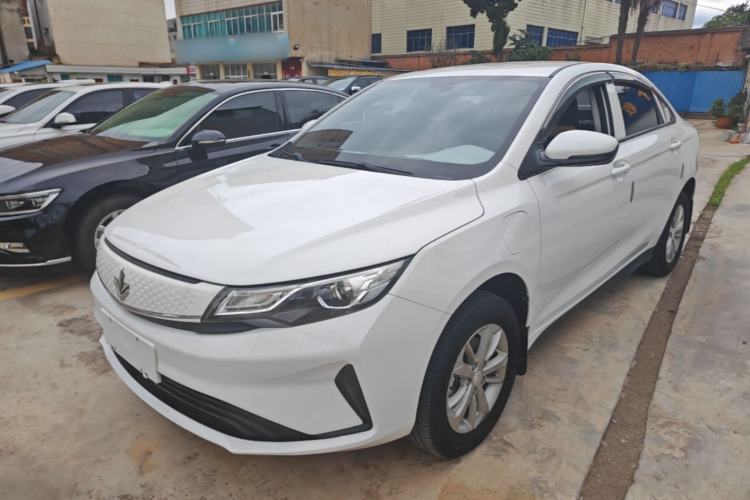 Used Livan Maple 60s 2022 Easy-Drive Version Lithium Iron Phosphate Guazi used car, China used car export, Used car for sale, Used  cars, Cheapest cars for sale