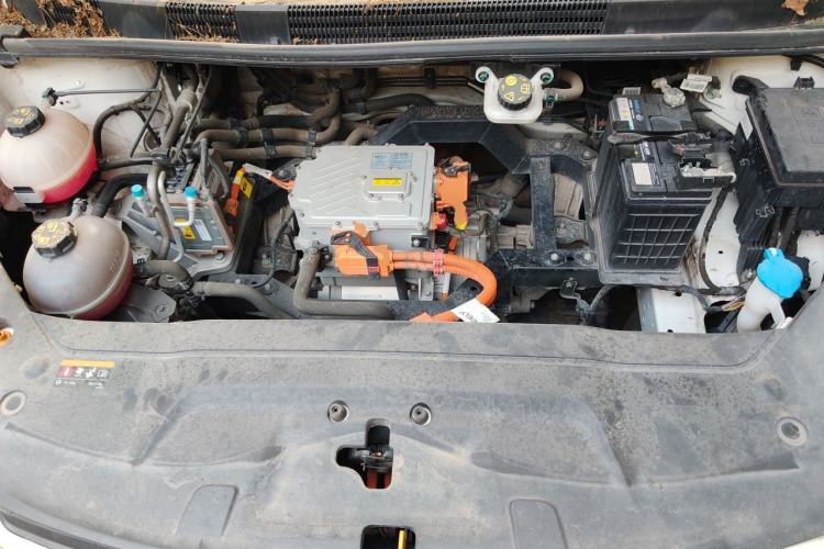 Used Livan Maple 80V 2021 Battery-Swap Premium Edition Lithium NMC Engine Bay