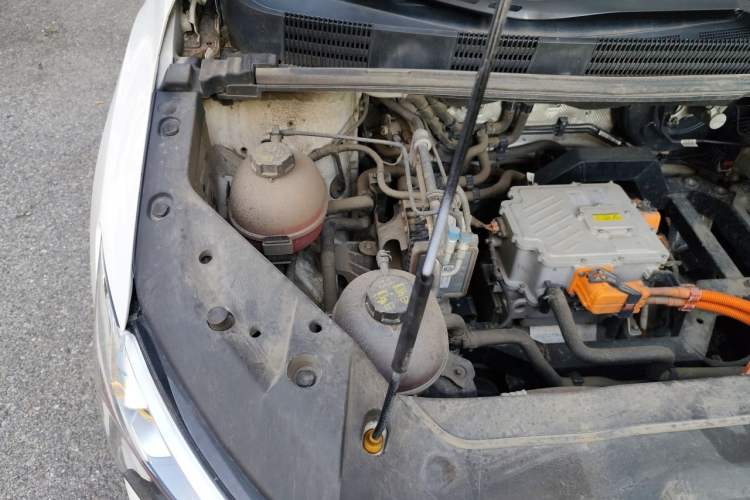 Used Livan Maple 80V 2021 Easy-to-Replace Version Lithium Ternary Engine Bay Right