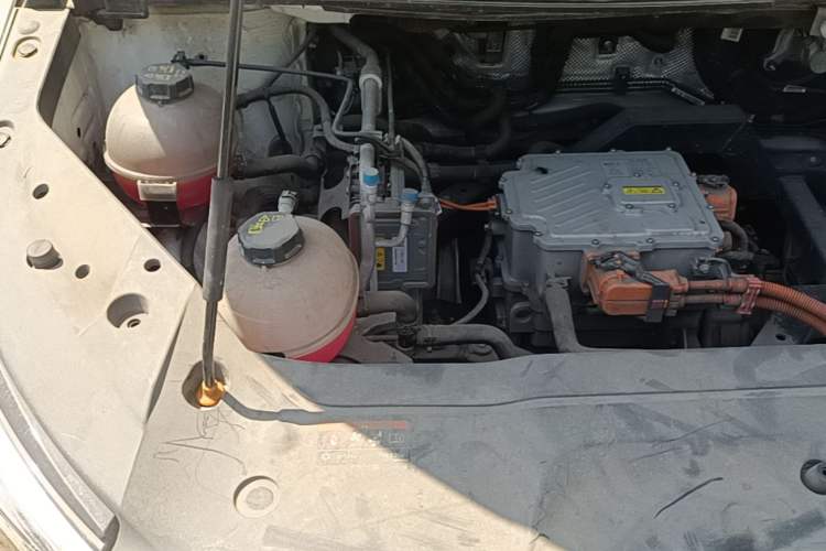 Used Livan Maple 80V 2021 Easy-to-Replace Version Lithium Ternary Engine Bay Right