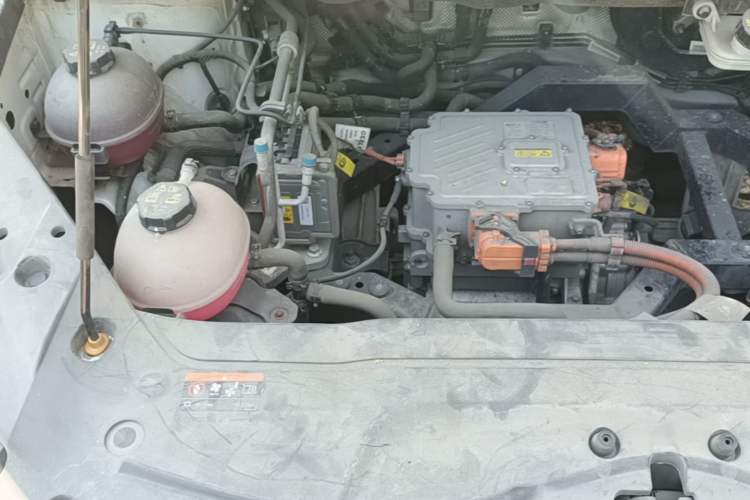 Used Livan Maple 80V 2021 Easy-to-Replace Version Lithium Ternary Engine Bay Right