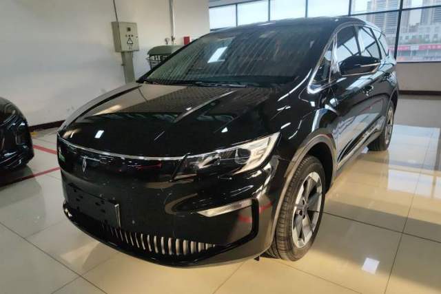 Used Livan Maple 80v L 2024 515 km Range 7 Seats