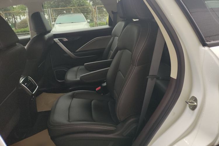 Used Livan Maple 80v L 2024 515 km Range 7 Seats Interior 4