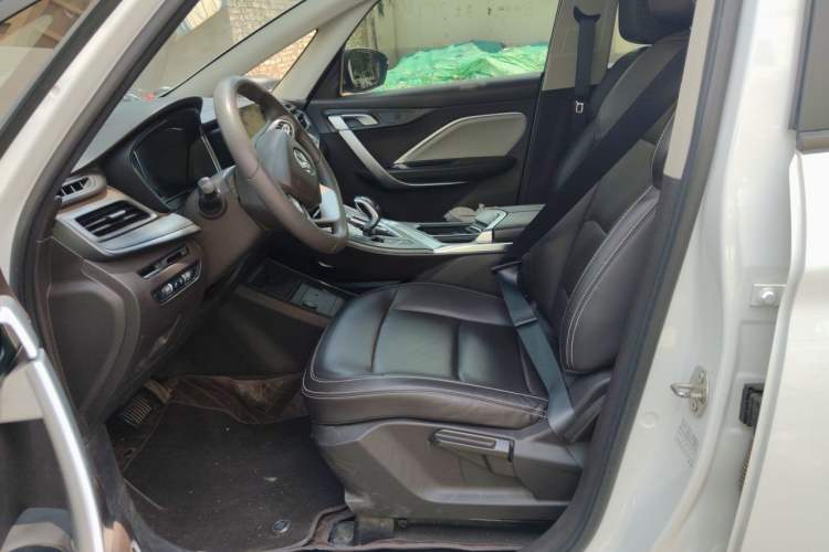 Used Livan Maple 80v L 2024 515 km Range 7 Seats Left Front Seat
