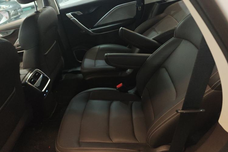 Used Livan Maple 80v L 2024 515 km Range 7 Seats Left Rear Seat