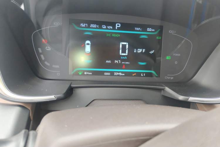 Used Livan Maple 80v L 2024 407 km 6 Seats Odometer Close Up
